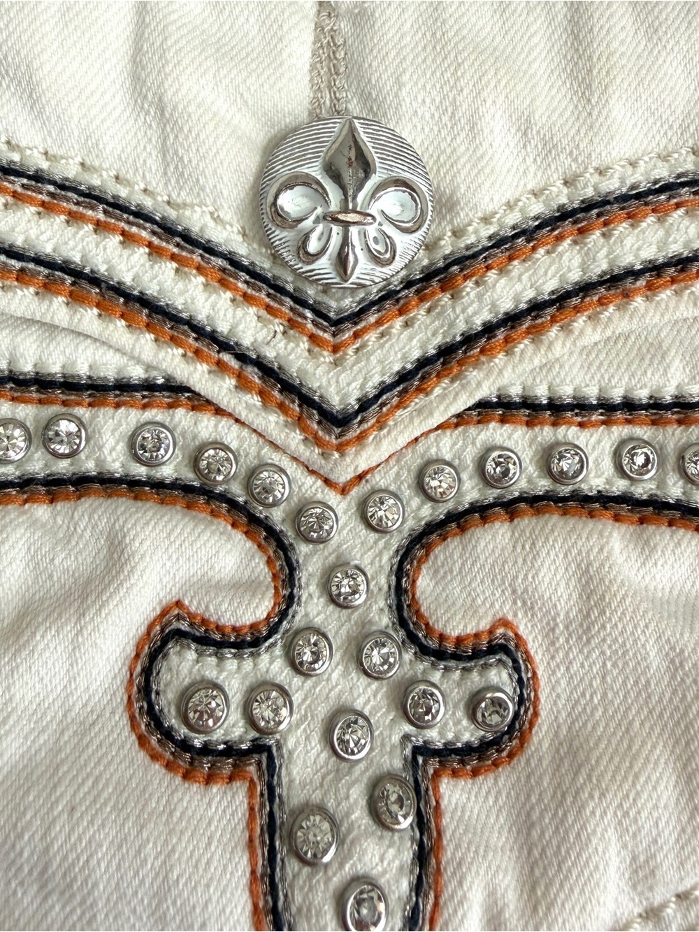 Rock Revival Womens Shorts Size 26 Celinda Y2K Off White Rhinestone Embellished - Picture 2 of 9